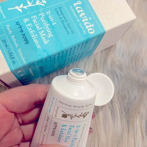 Lavido 2-IN-1 PURIFYING FACIAL MASK AND EXFOLIATOR BNIB and sealed! - Picture 2 of 6